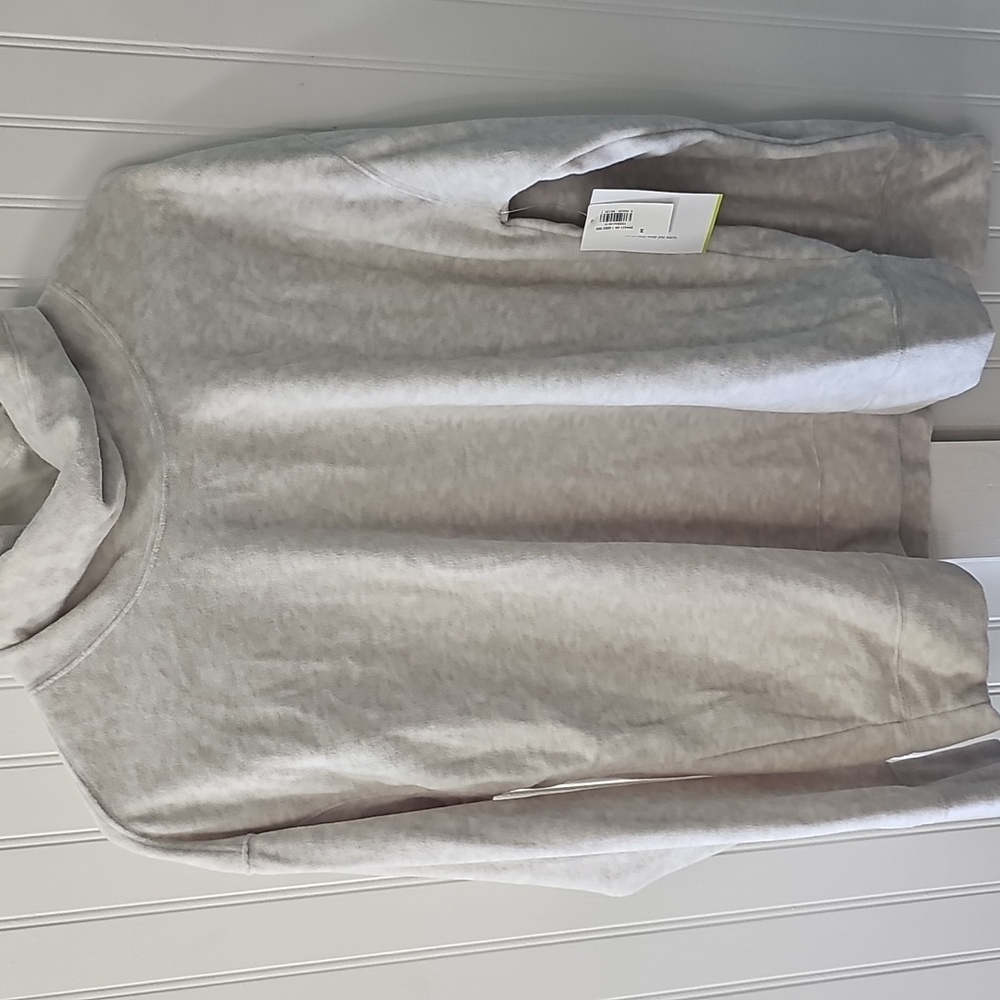 Women's Old Navy Cream Sweater